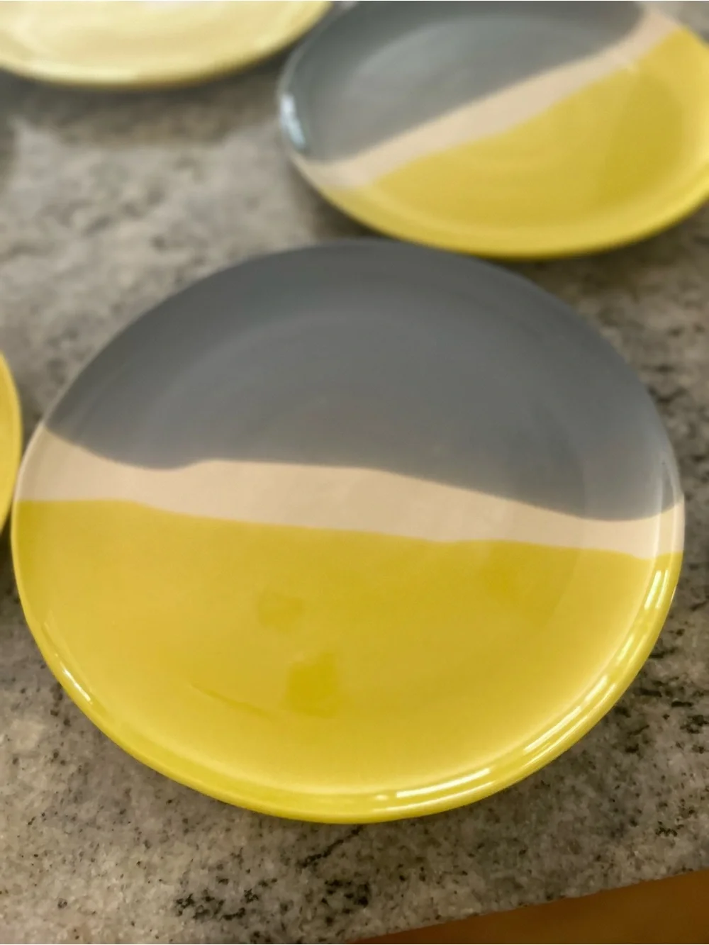 Myro by CRATE & BARREL Citron, Gray & Cream Striped, Coupe smooth‎ plate set 5